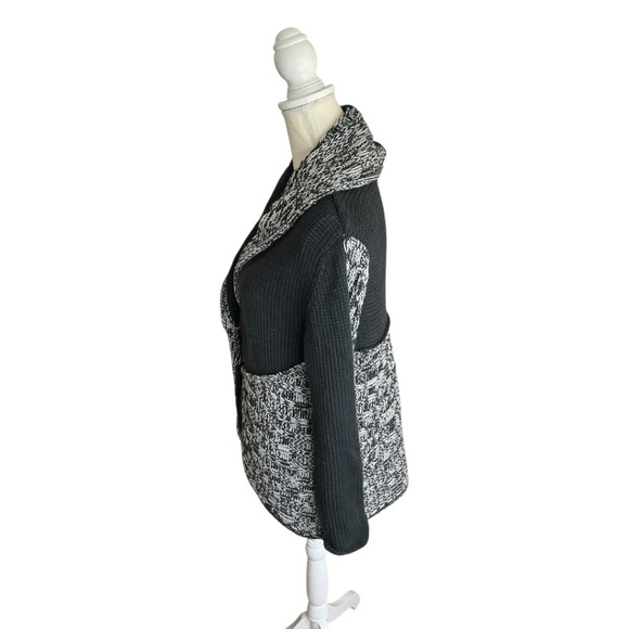 PURE Handknit Chunky Knit Crochet Cardigan Sweater - Picture 2 of 11